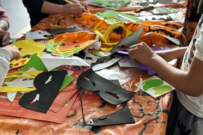 Halloween arts &amp;amp; crafts resized