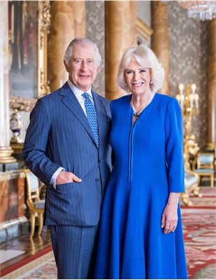 Official Coronation Photo of Their Majesties