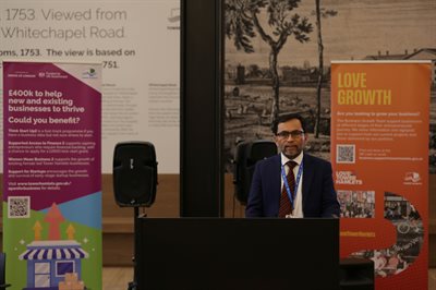 Cllr Musthak Ahmed at £400k for small business event at Town Hall 1