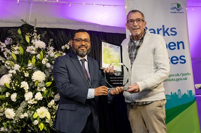 Cllr Maium Talukdar, Deputy Mayor of Tower Hamlets and Gardener of the Year John Schuster