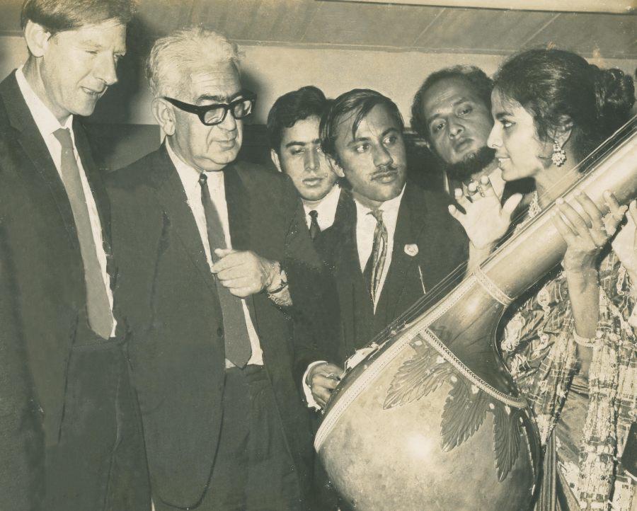 Peter Shore MP, Ian Mikardo MP and Abdul Quddus. Others unknown. Credit: Courtesy of Julie Begum, personal collection