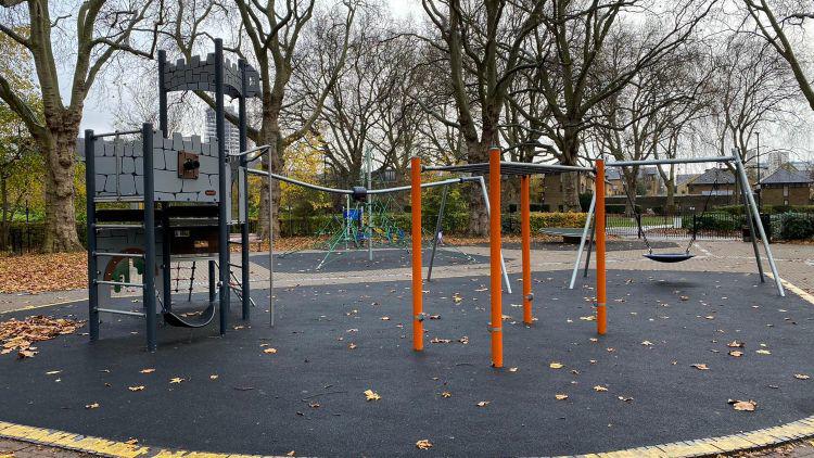 Wapping Gardens playground