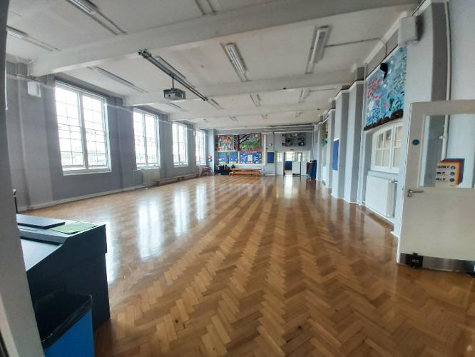 Top Hall Bonner School Mile End